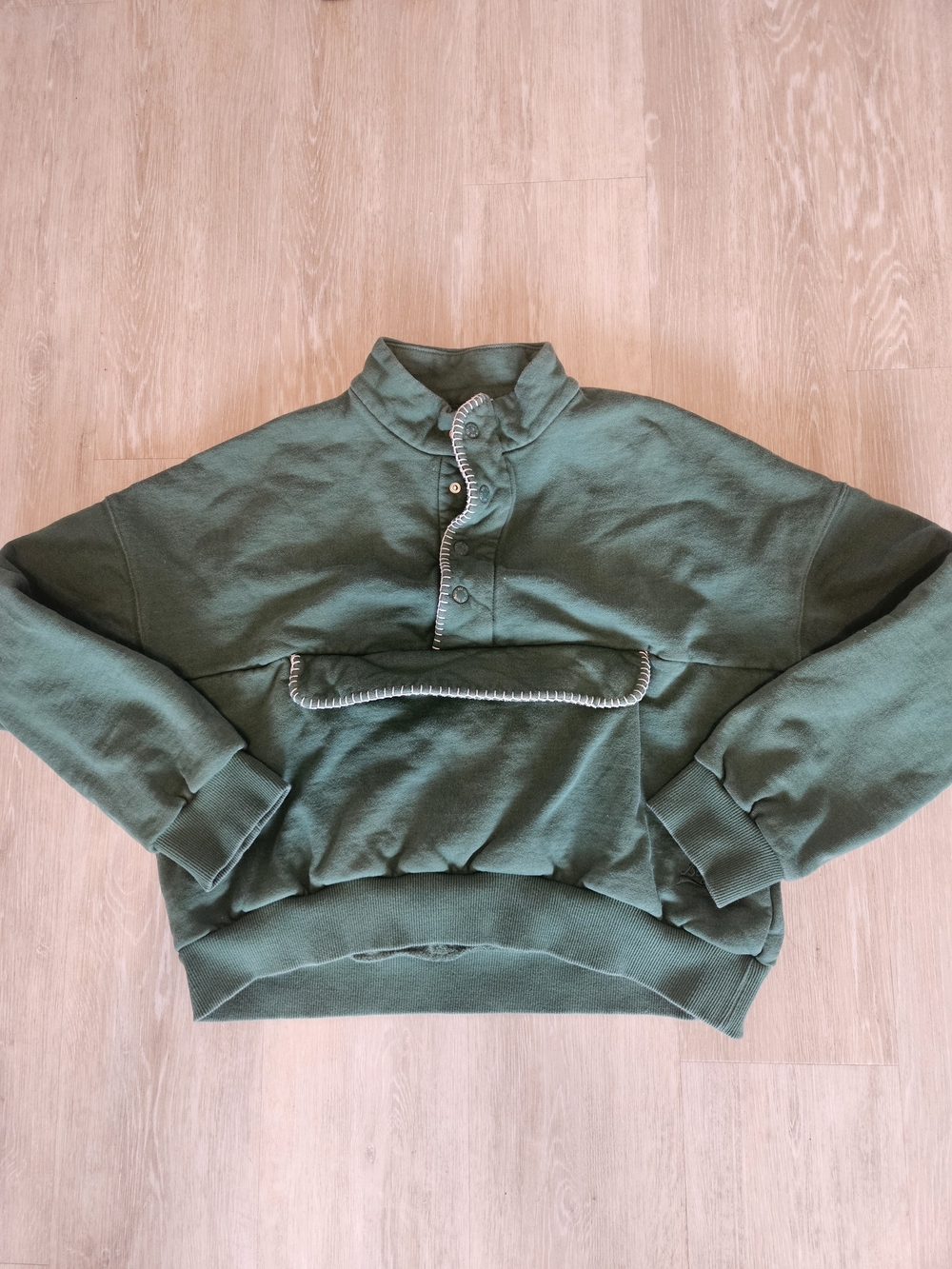 BDG Blanket Stitch Mock Neck Sweatshirt Green Size M